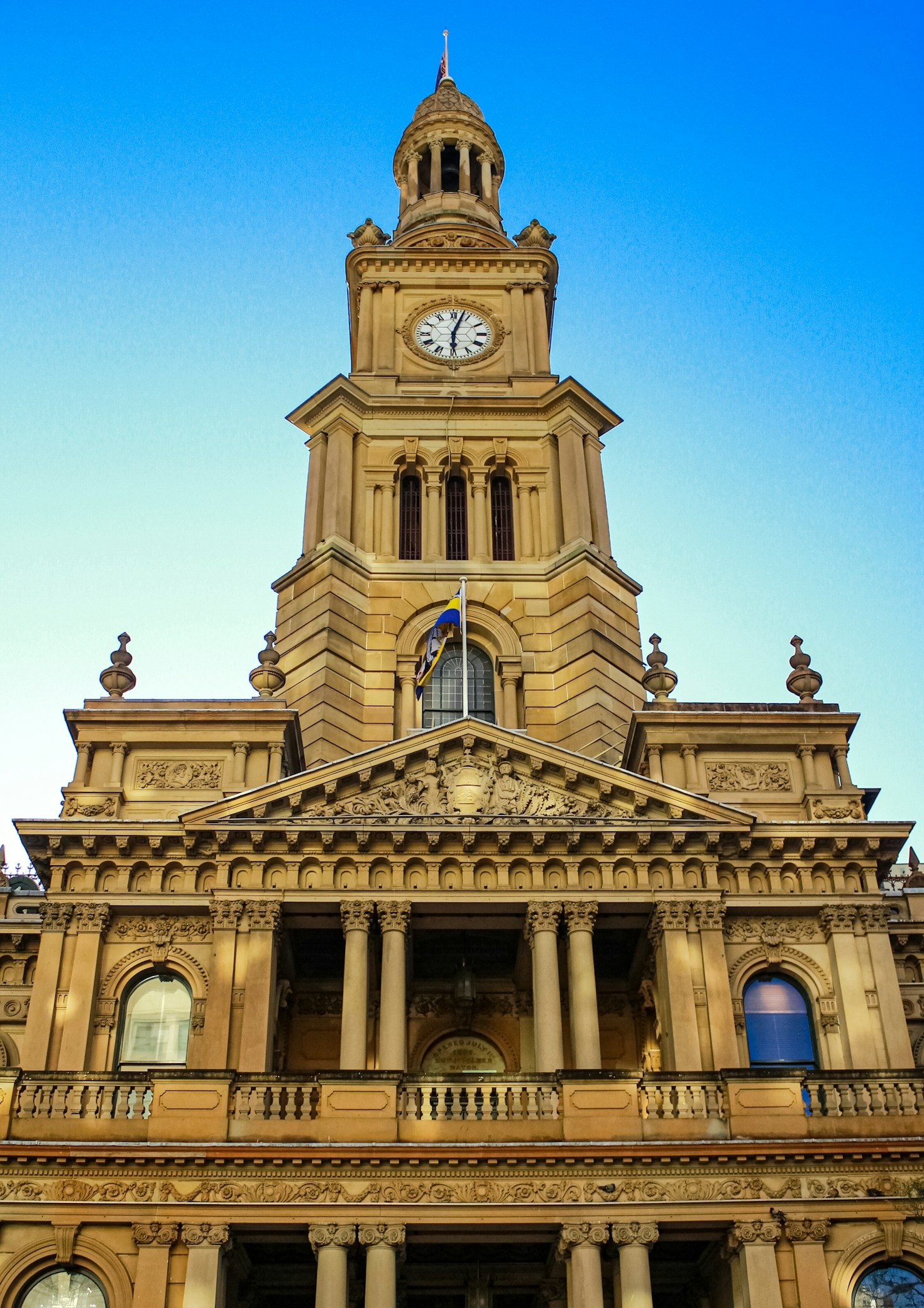 Cómo el Ayuntamiento apoya a las empresas locales